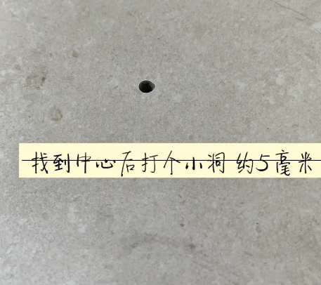 河源市瓷砖空鼓维修公司专业解答在瓷砖铺贴过程中，如果砂料搅拌不均匀，将会带来以下问题